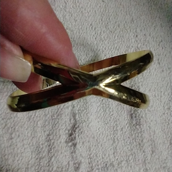 Blush goldtone bangle wide bracelet - Picture 2 of 5